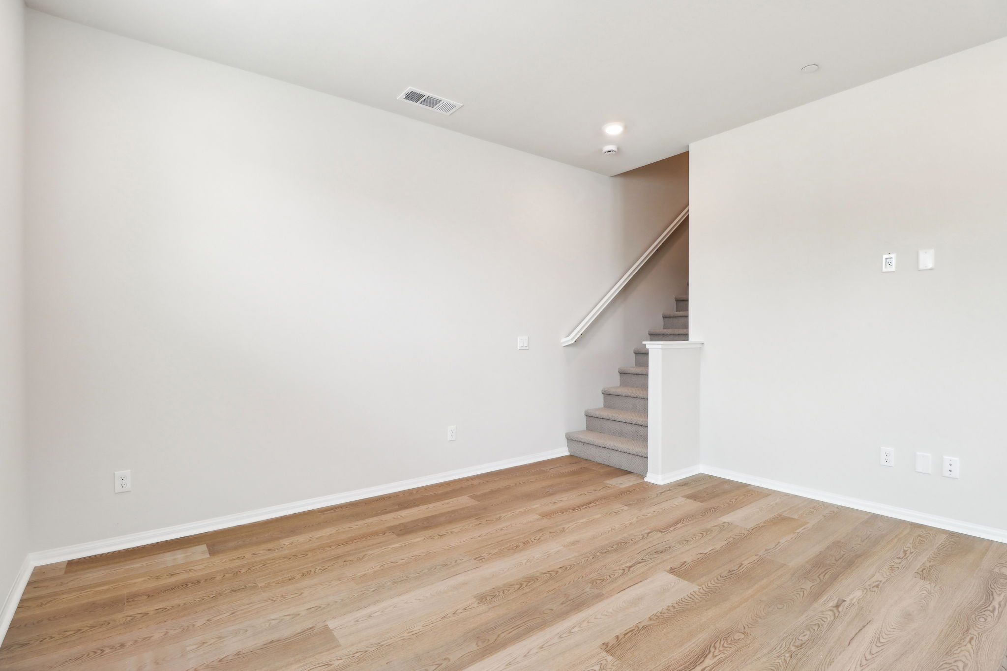 Southern California - Stratus - 1555 Stratus Drive, Pomona, CA 91768 - 009
