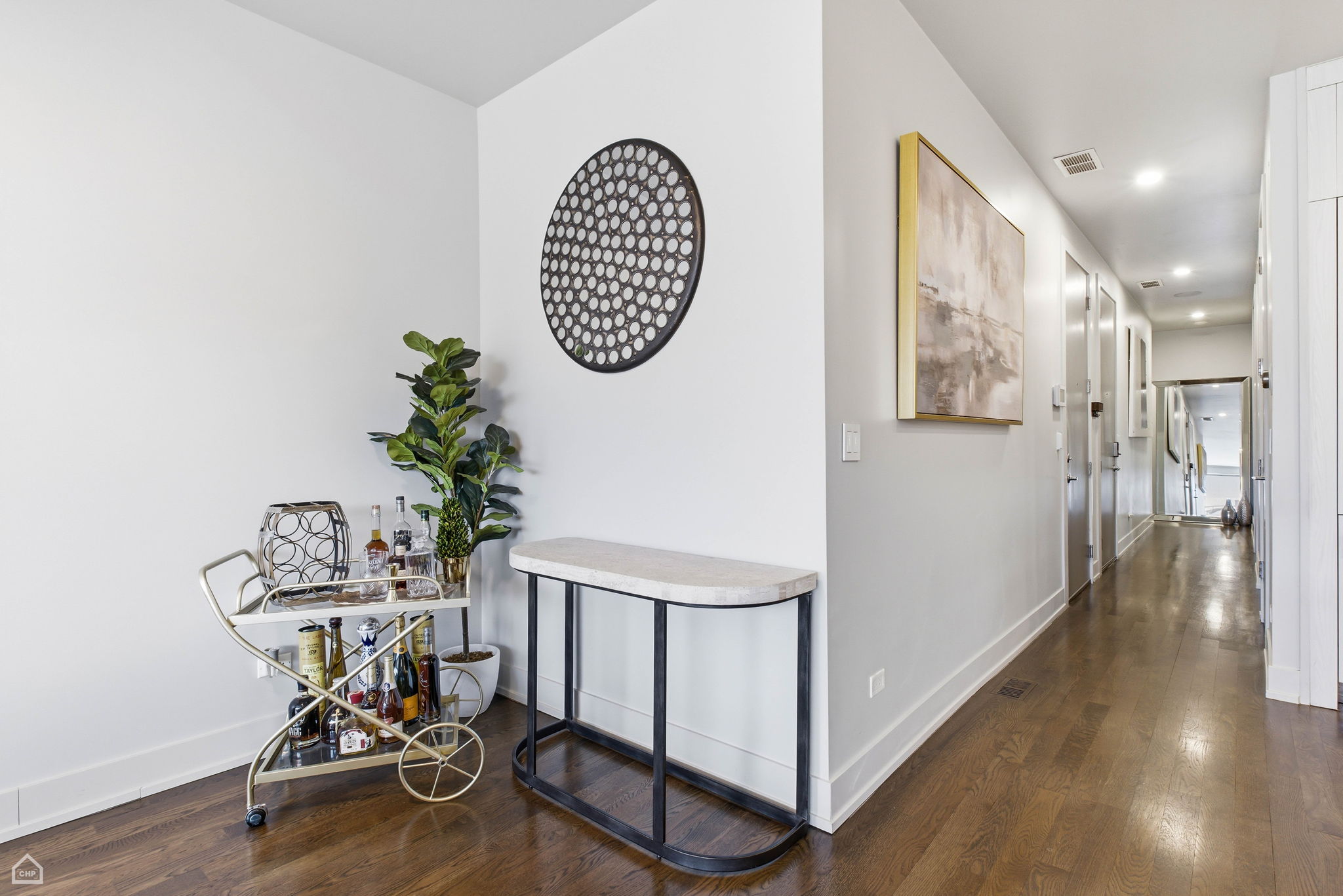 1555 W Fry St 203 - Karen Biazar_CHP2026_014