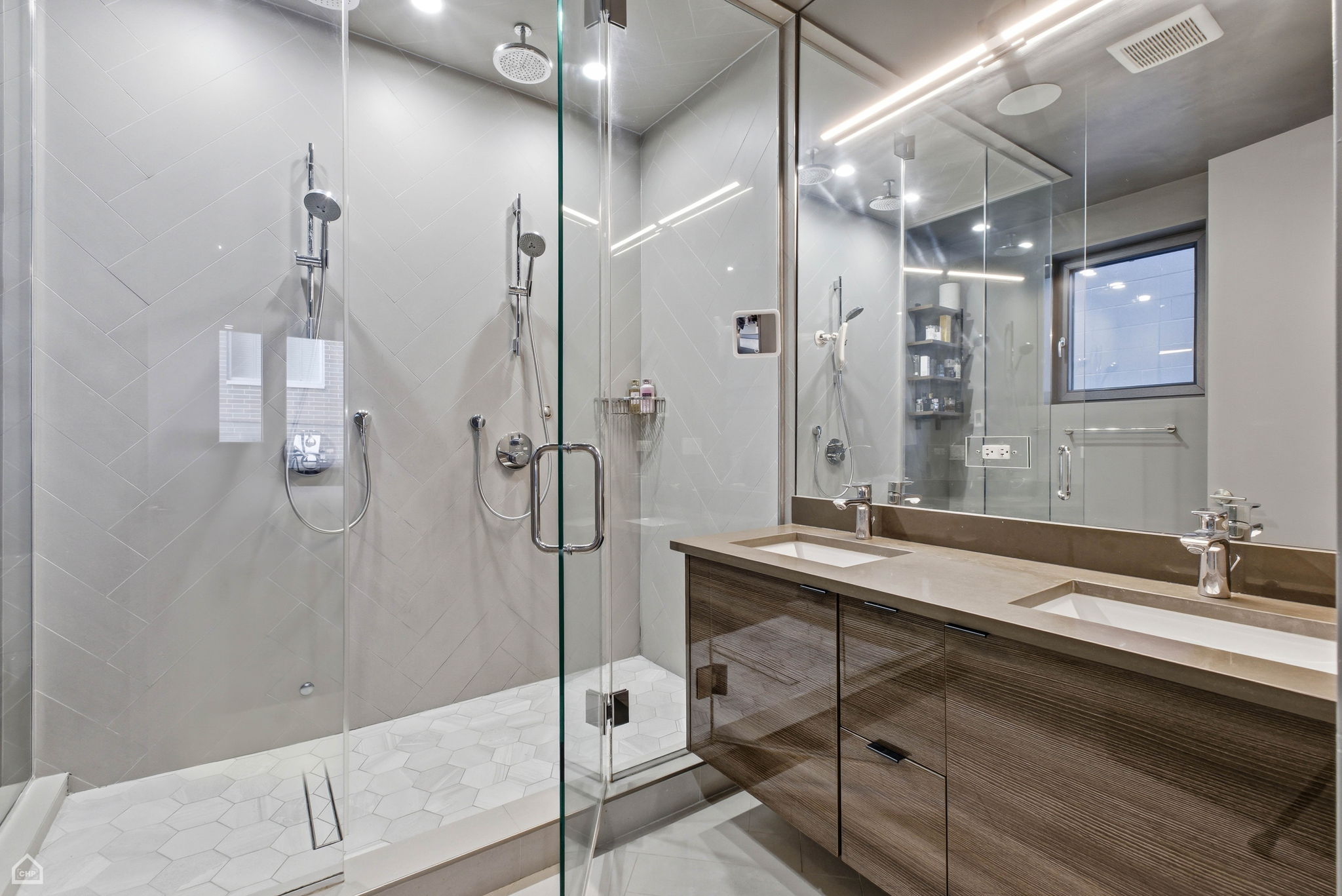 1555 W Fry St 203 - Karen Biazar_CHP2026_025