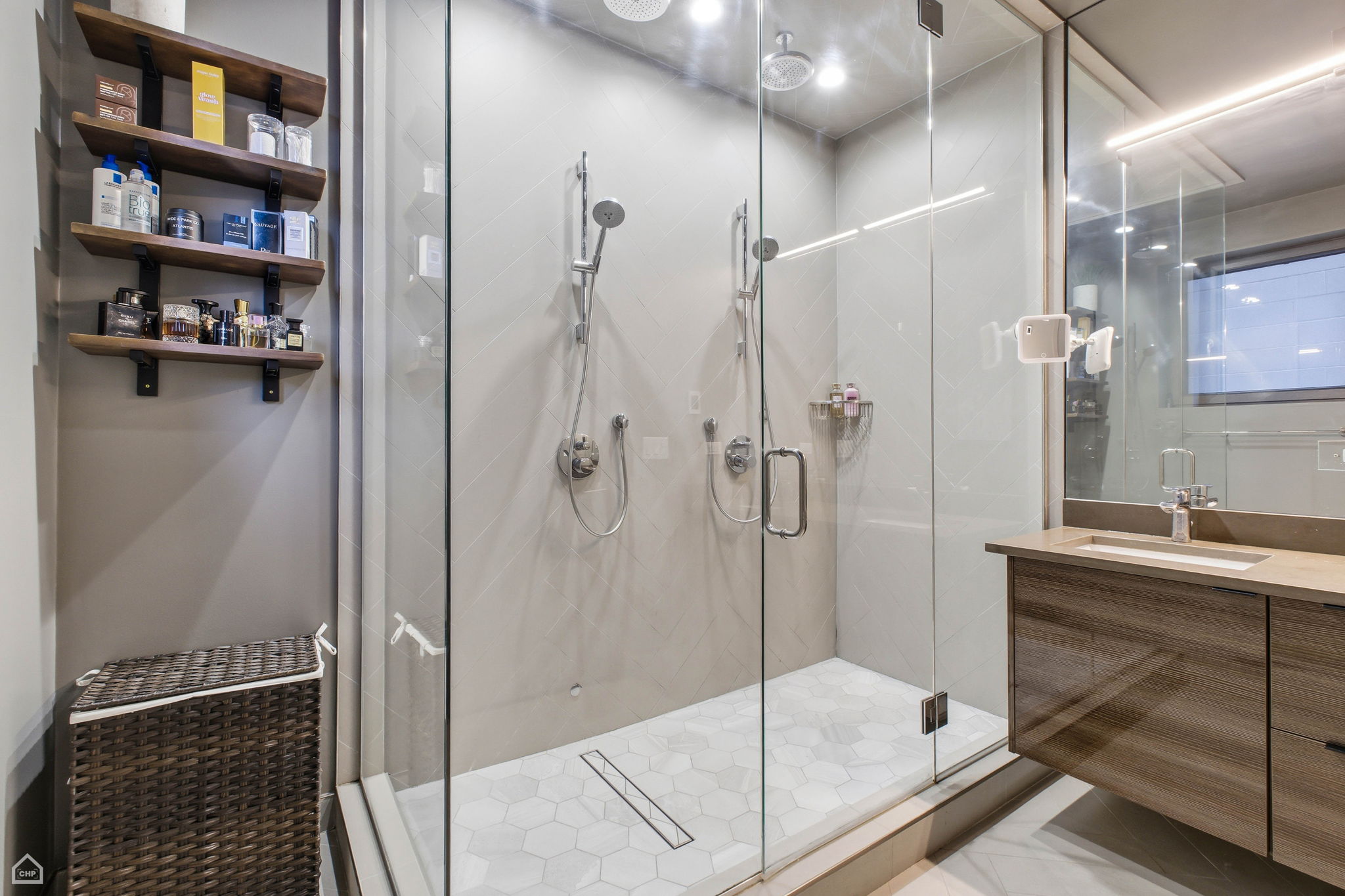 1555 W Fry St 203 - Karen Biazar_CHP2026_026