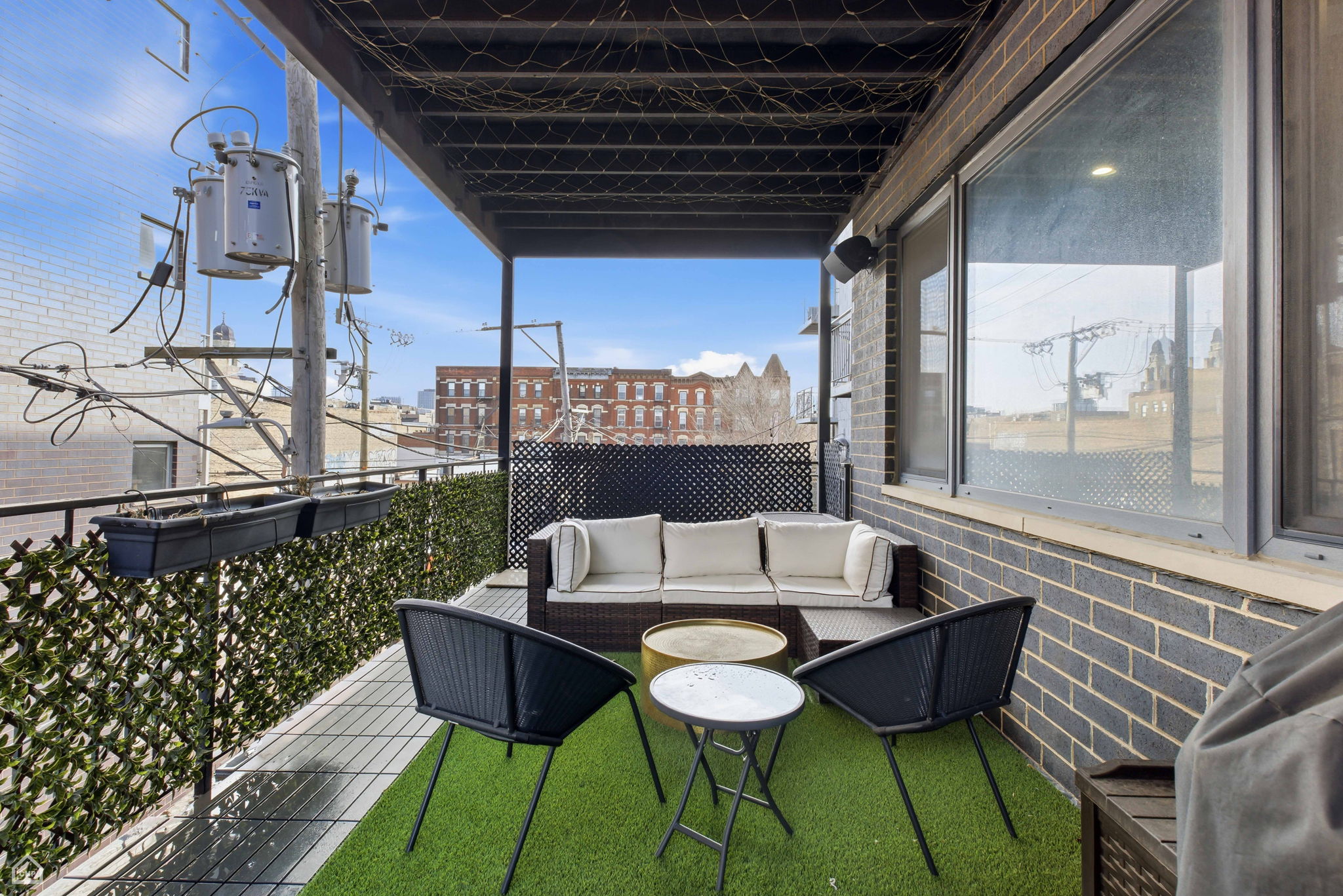 1555 W Fry St 203 - Karen Biazar_CHP2026_029