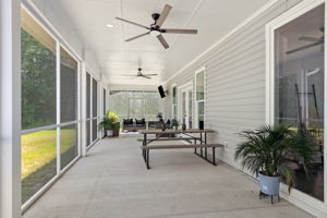 Screened-in Porch