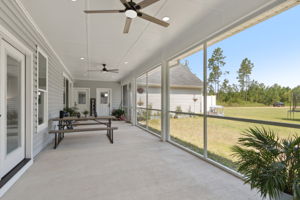 Screened-in Porch