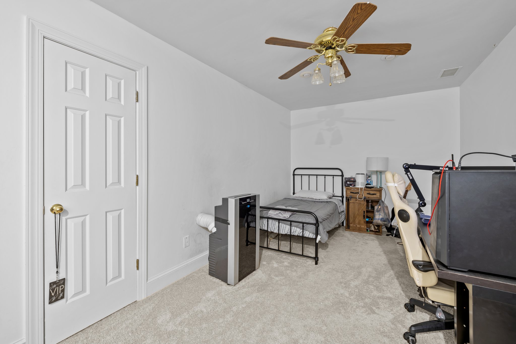  Photo 41