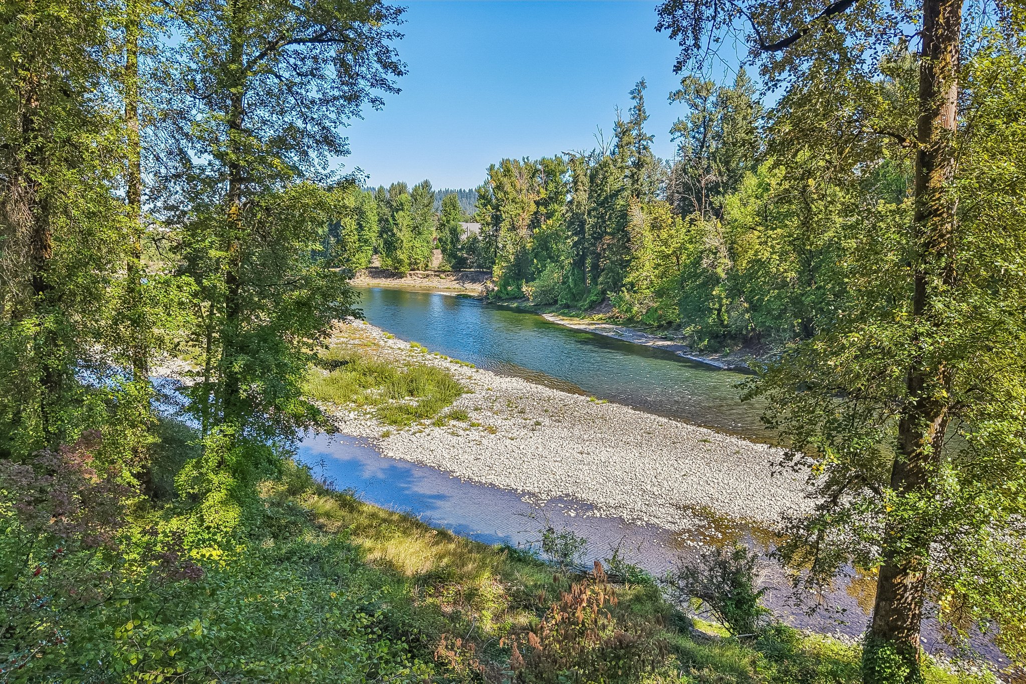 S Clackamas River Dr-1709-911.jpg