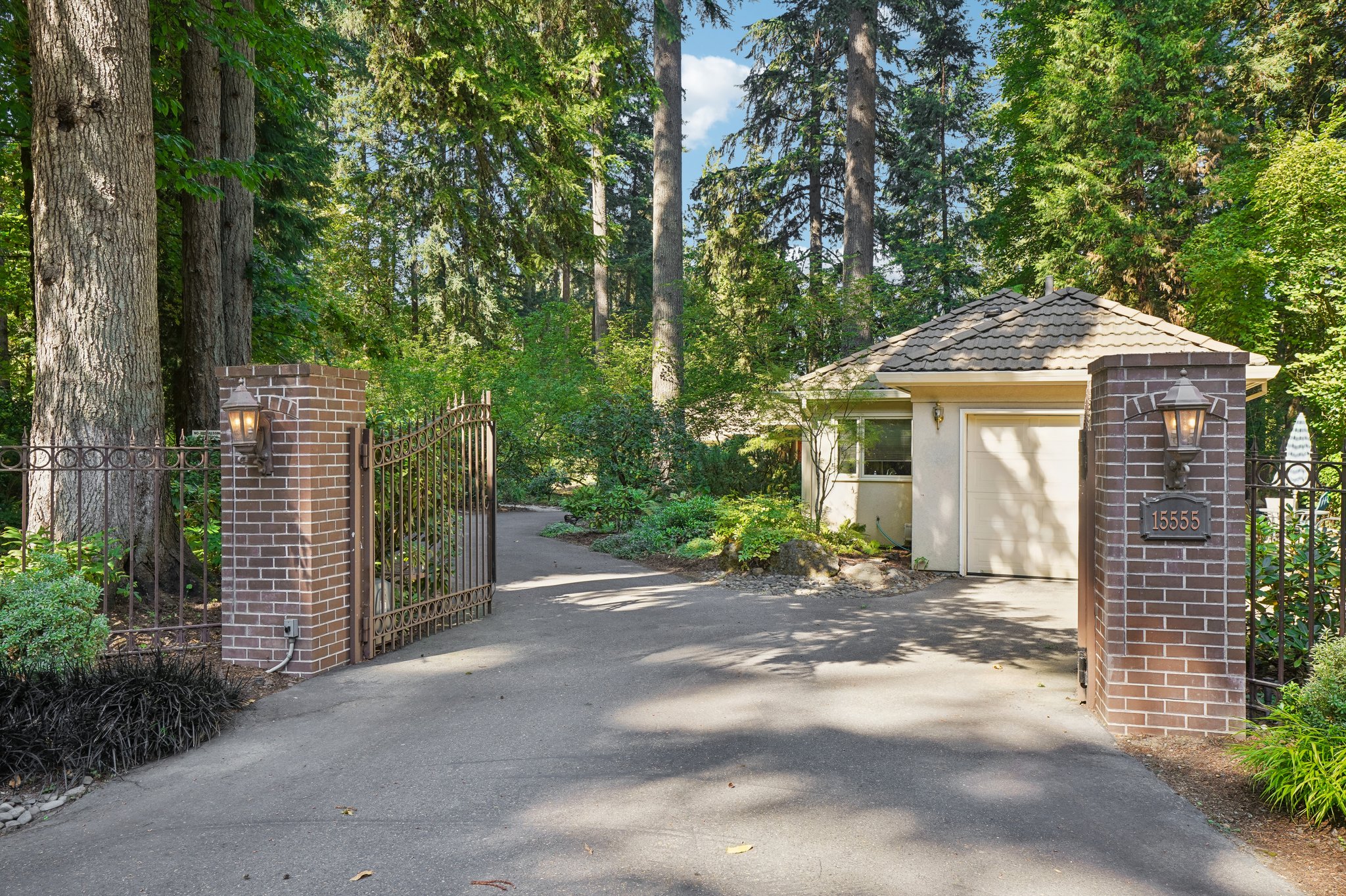 S Clackamas River Dr-S1709-007.jpg