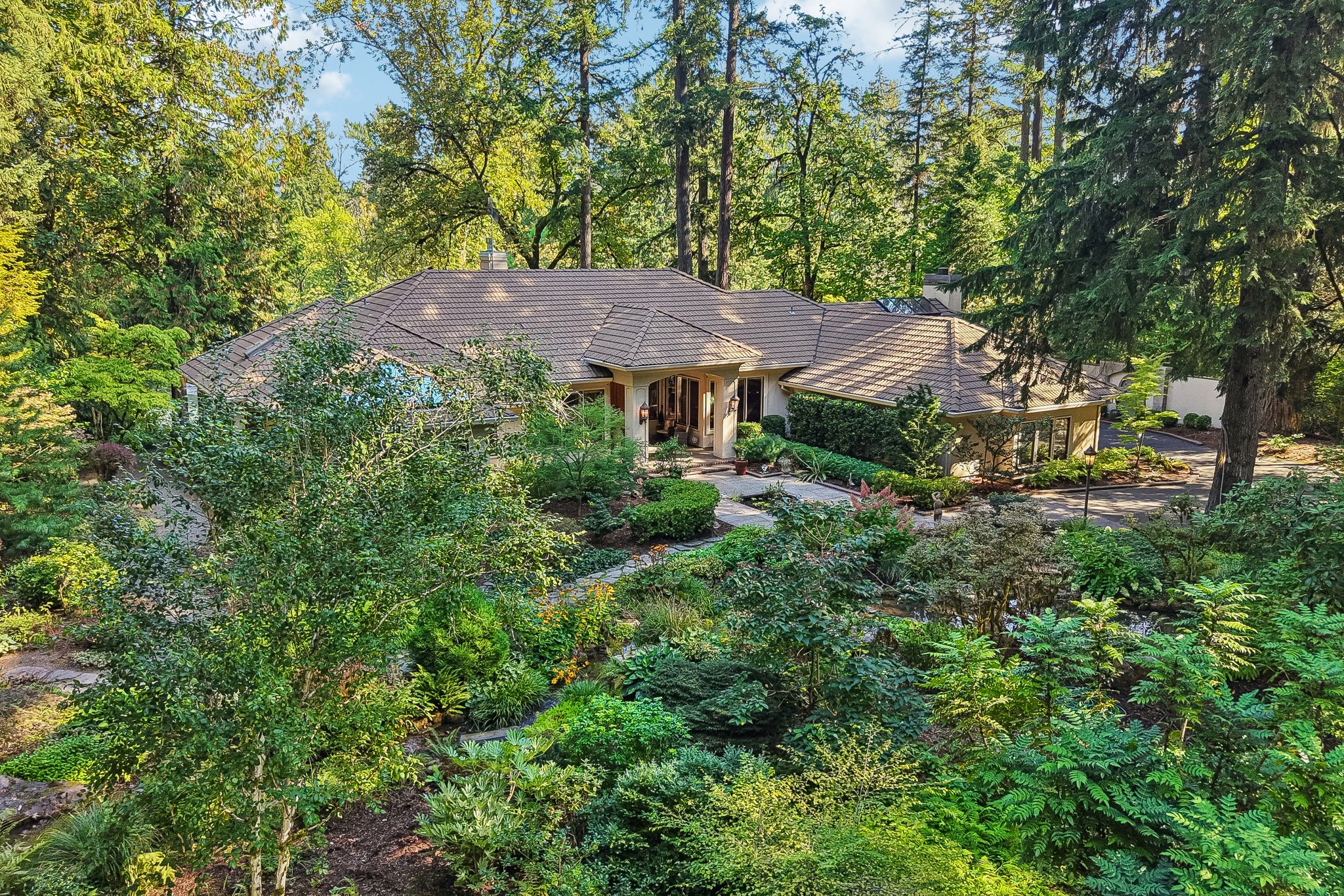 S Clackamas River Dr-S1709-097.jpg