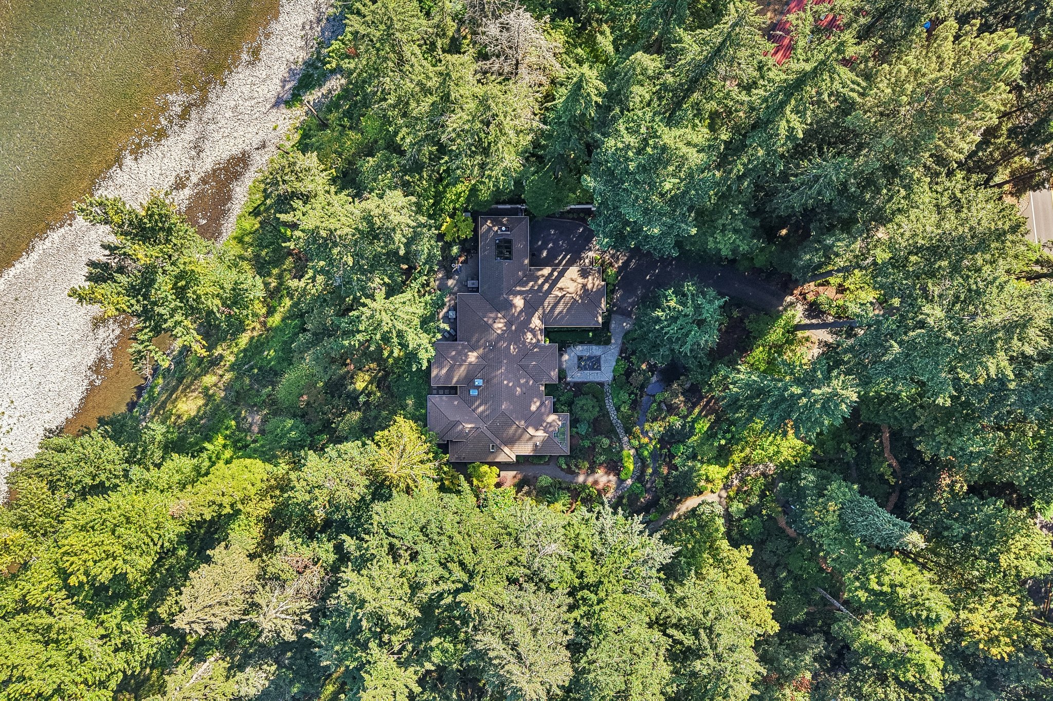 S Clackamas River Dr-S1709-110.jpg