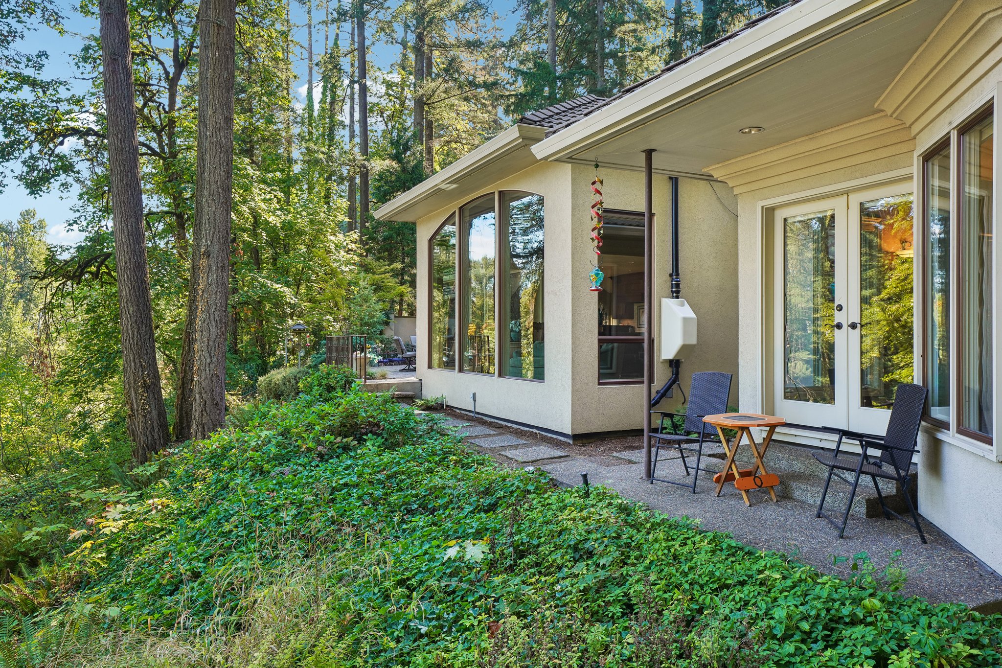S Clackamas River Dr-S1709-120.jpg