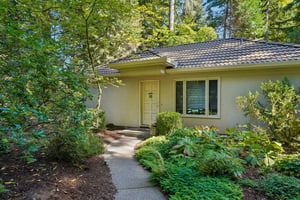 S Clackamas River Dr-1709-902.jpg