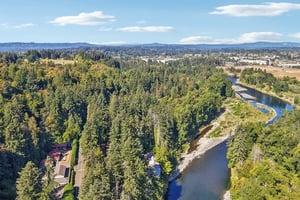 S Clackamas River Dr-S1709-105.jpg