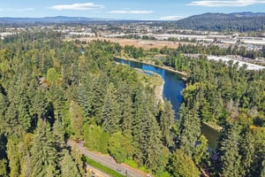S Clackamas River Dr-S1709-106.jpg