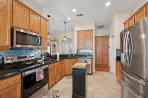 Scarlett Ave-S2907-015.jpg