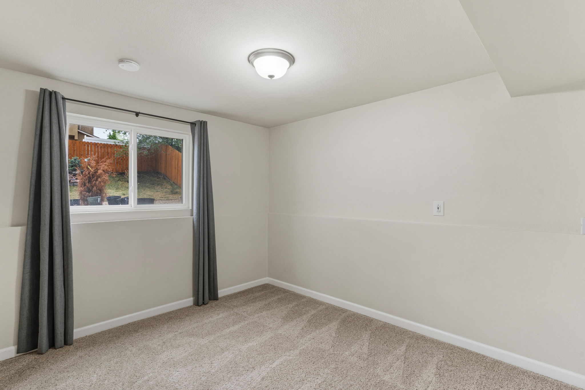 Lower Bedroom 2