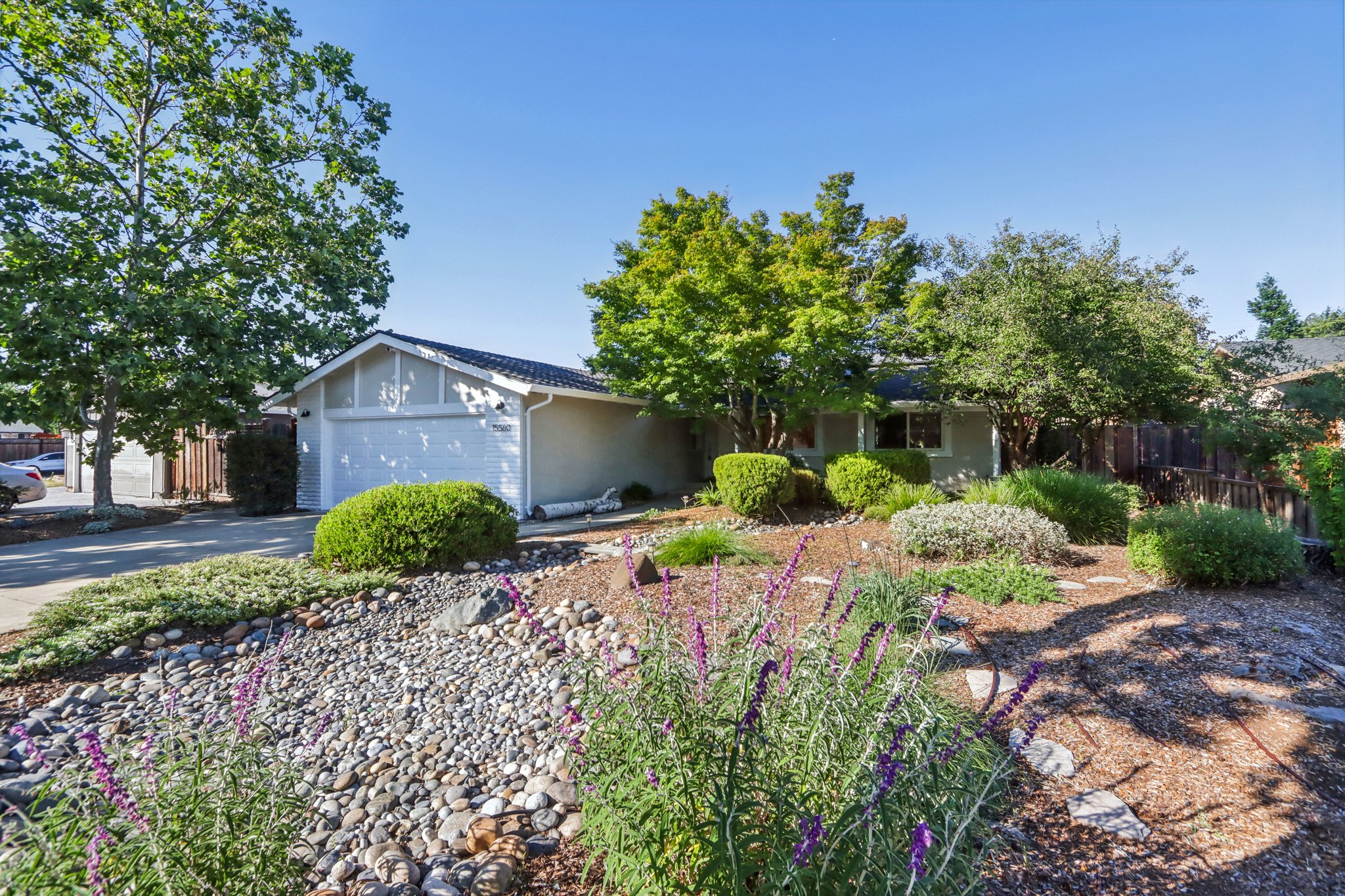 La Alameda Dr-006.jpg