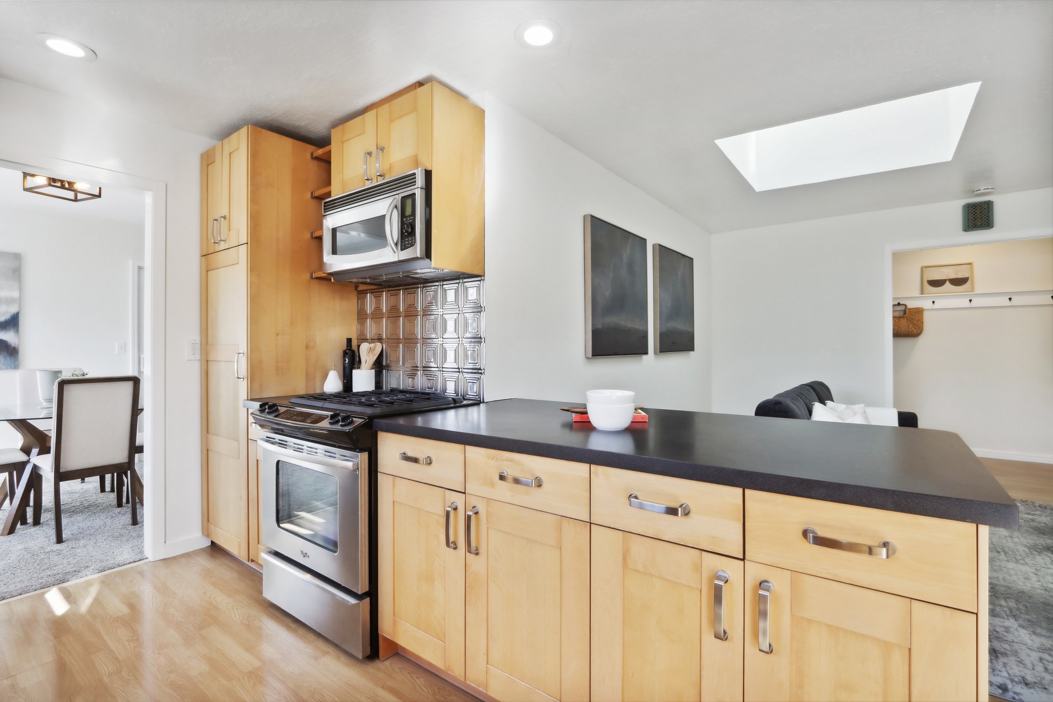 La Alameda Dr-020.jpg