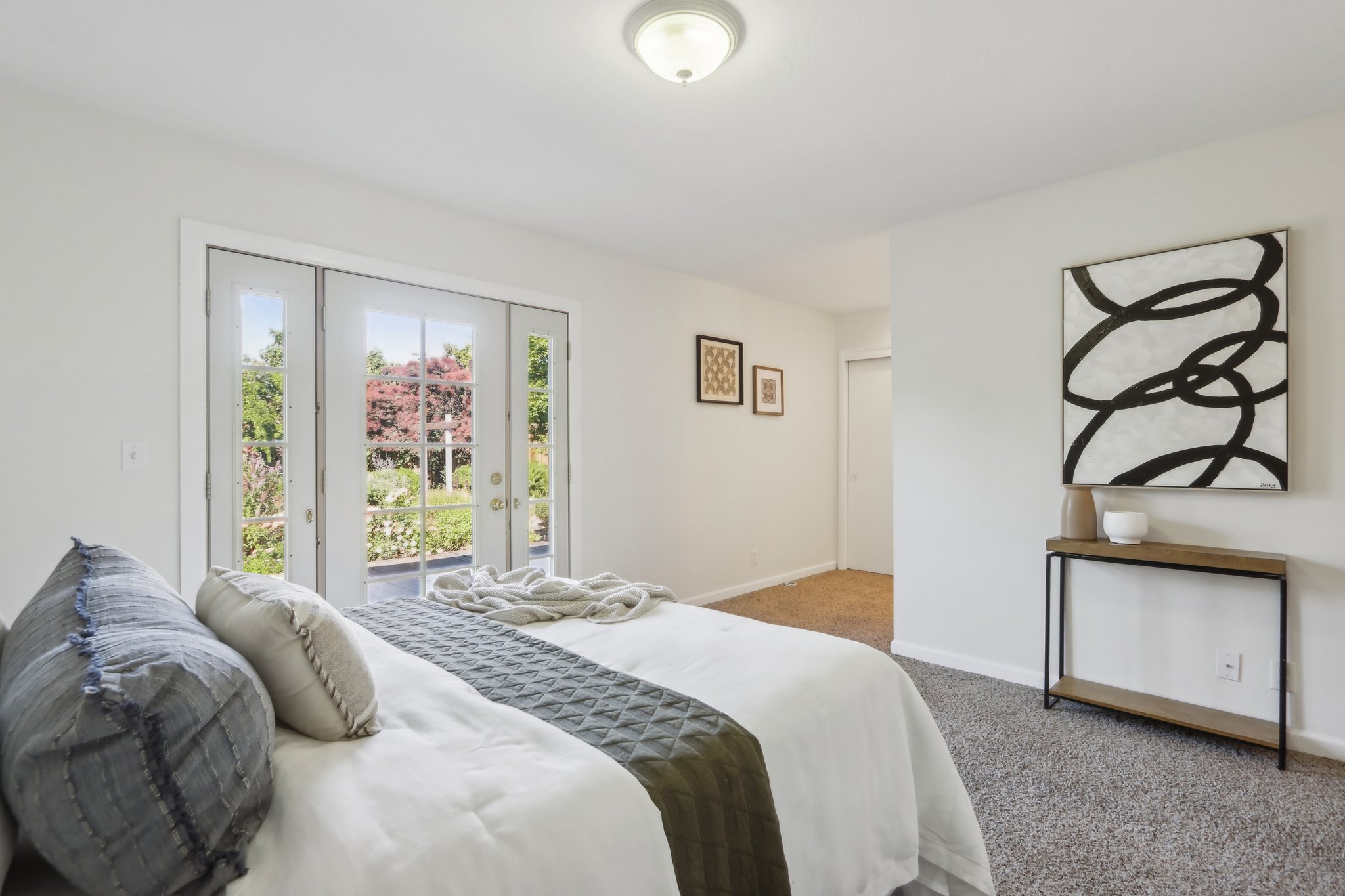 La Alameda Dr-034.jpg