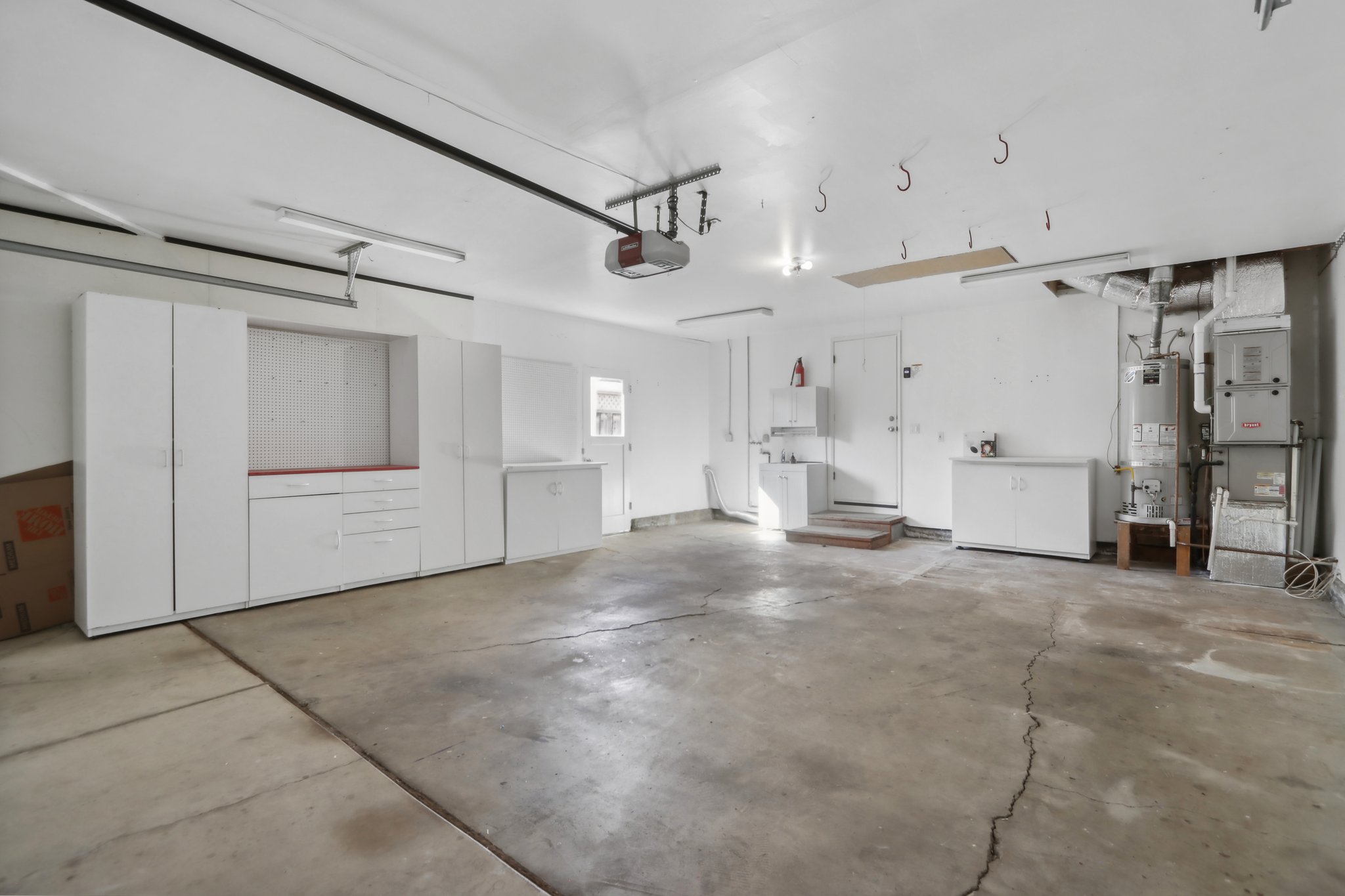 La Alameda Dr-042.jpg