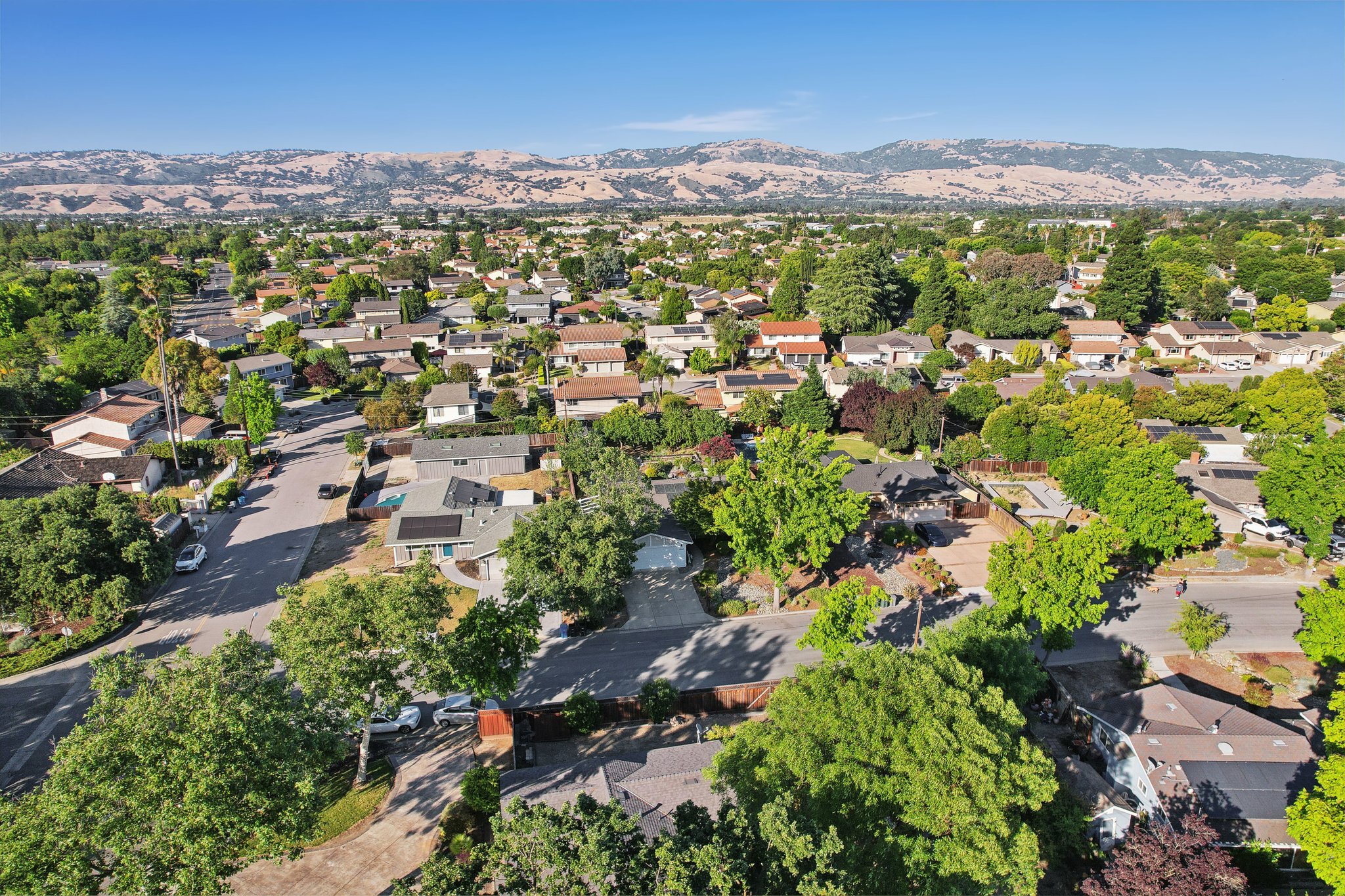 La Alameda Dr-062.jpg