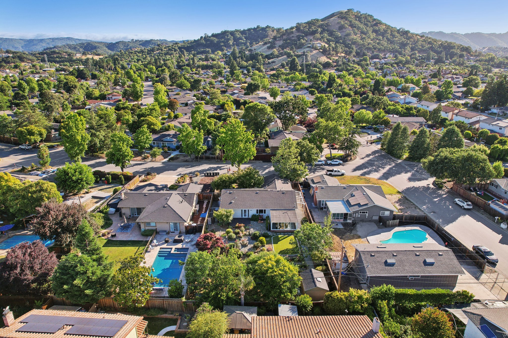 La Alameda Dr-063.jpg