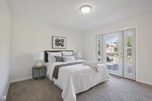 La Alameda Dr-033.jpg