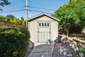 La Alameda Dr-051.jpg