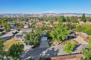 La Alameda Dr-059.jpg