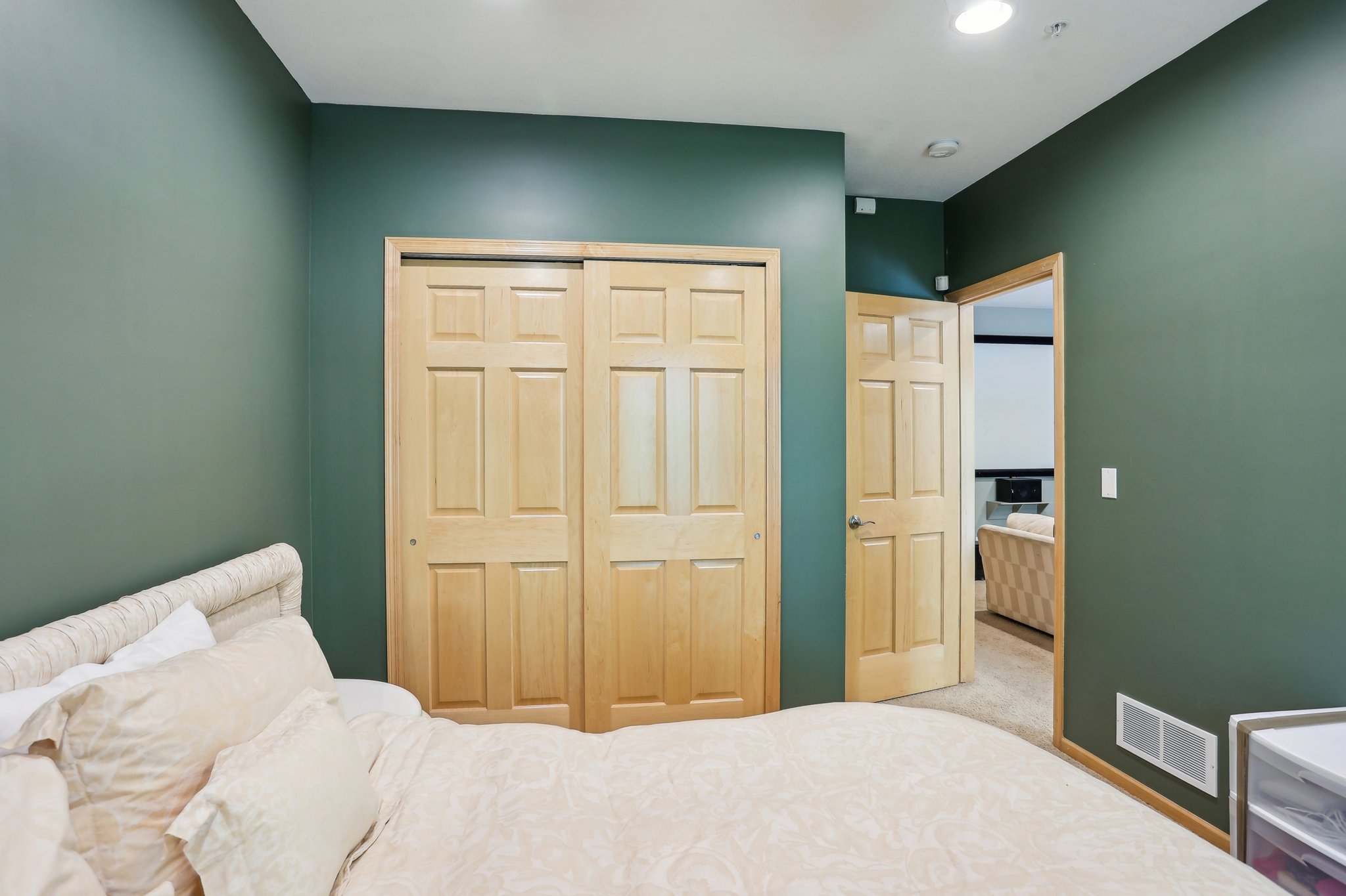 Lilac Dr-0905-029.jpg