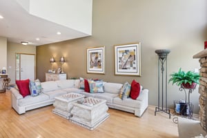 Lilac Dr-0905-008.jpg