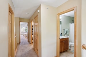 Lilac Dr-0905-026.jpg