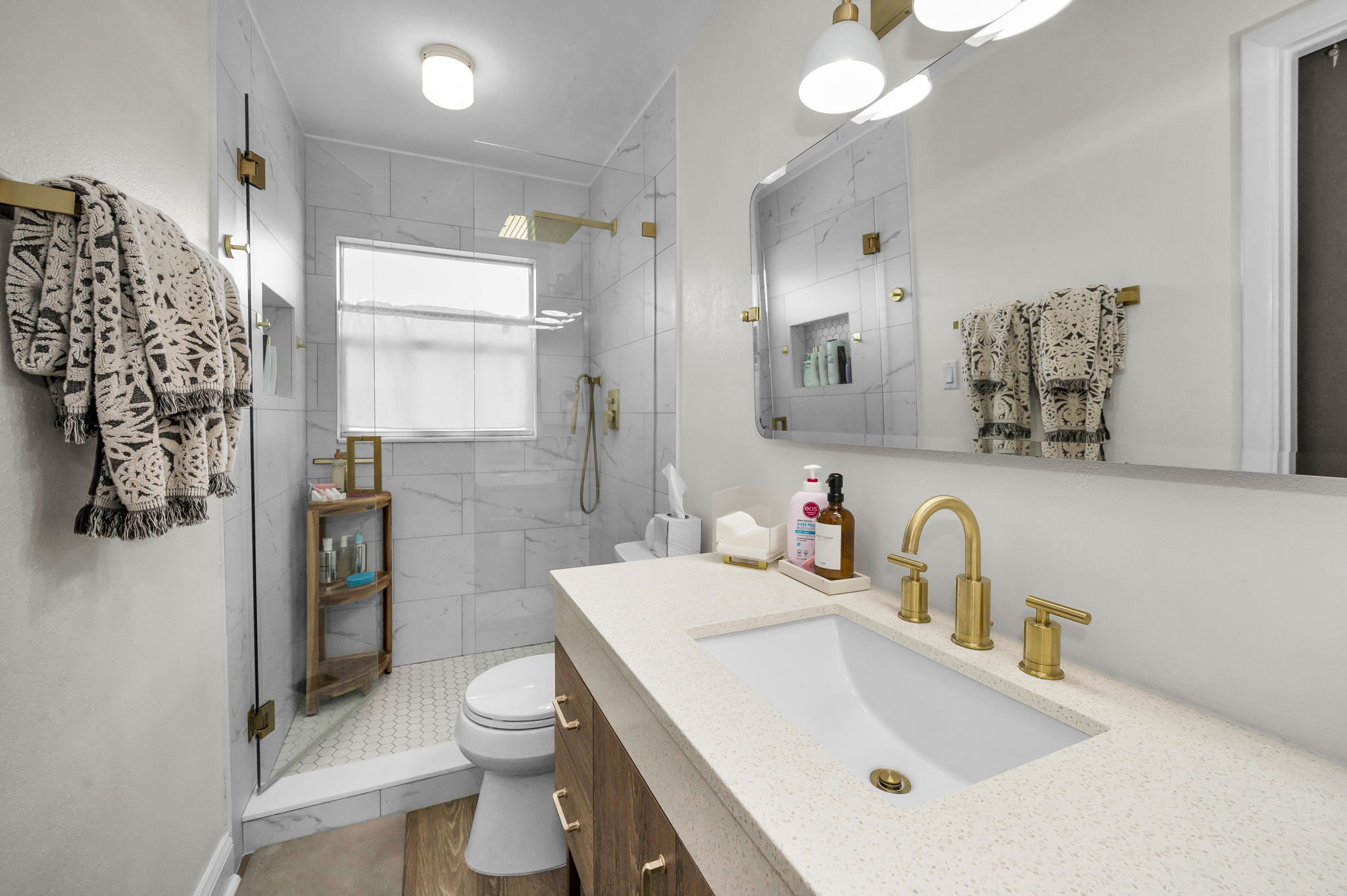 Primary Bathroom1a