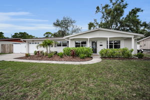 Front Exterior8