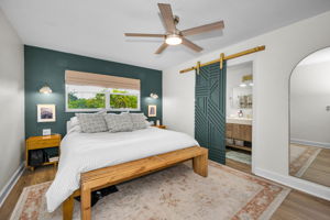 Primary Bedroom1a