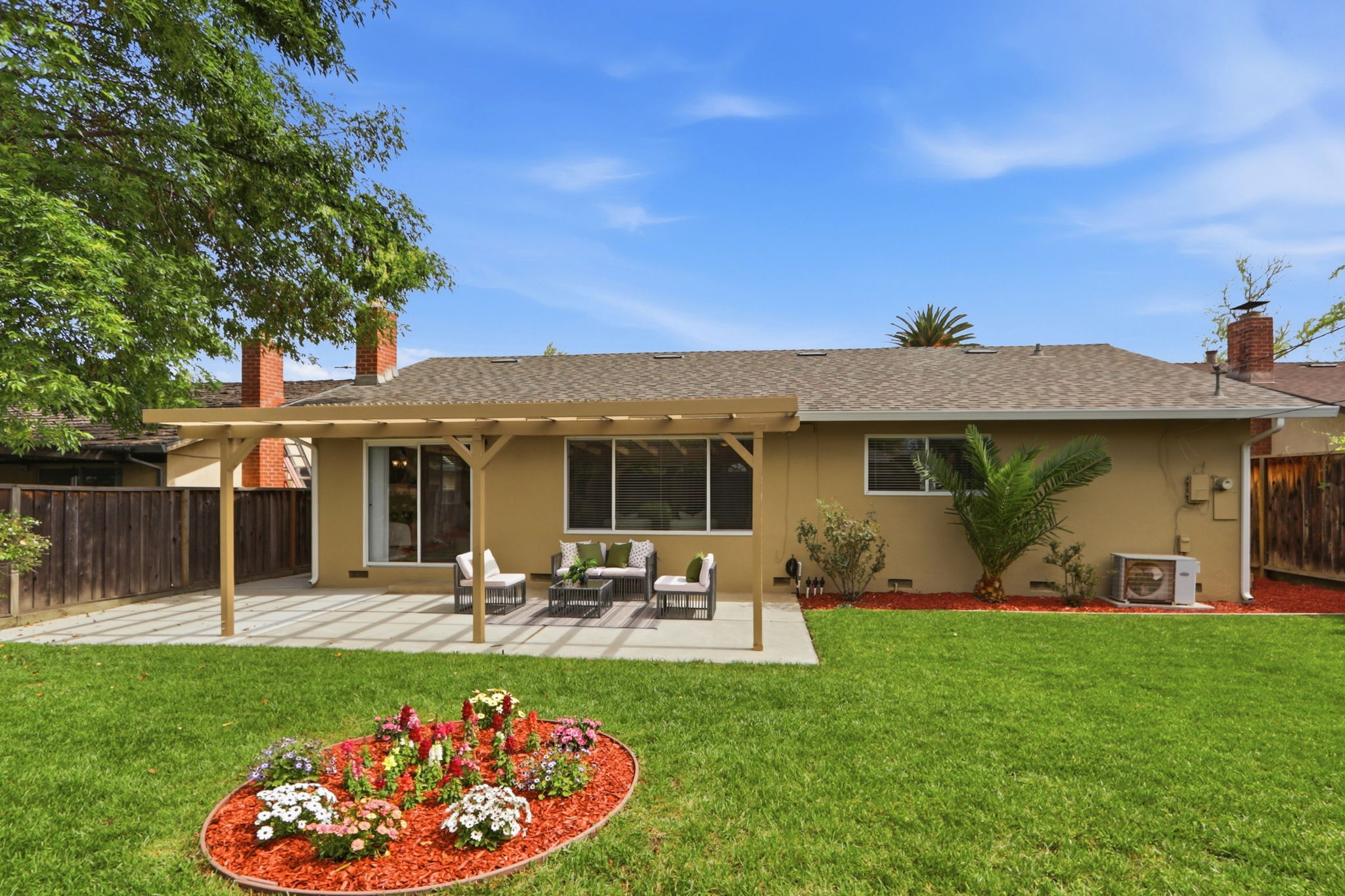 039_F8_1557 Murre Ln