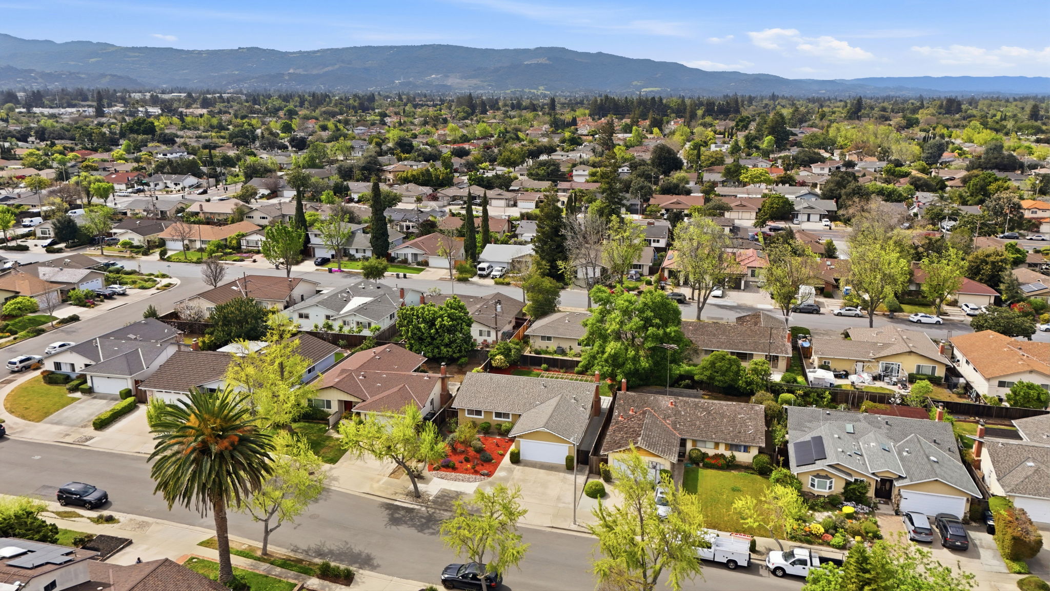 010_F8_AERIAL_1557 Murre Ln