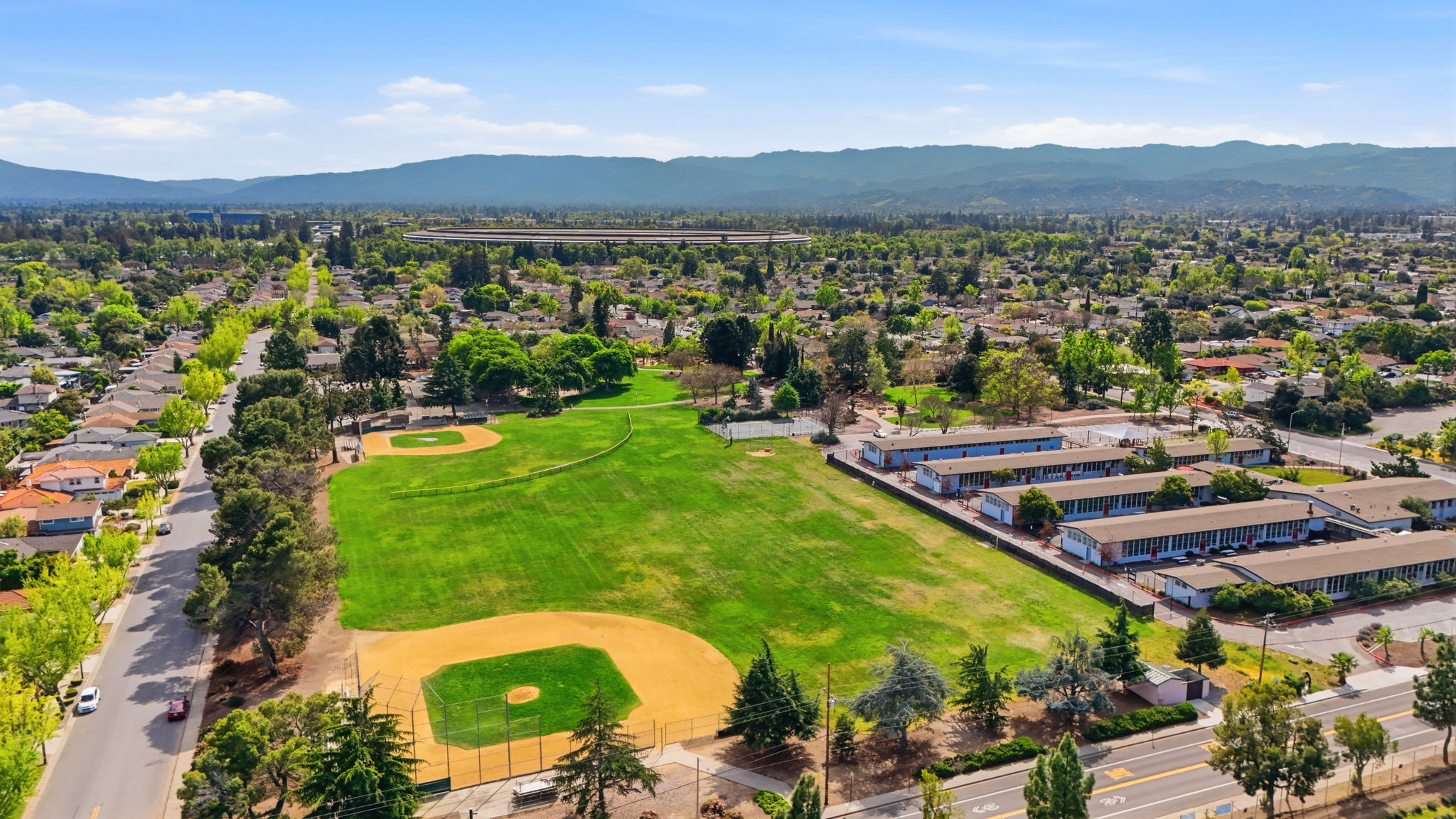 022_F8_AERIAL_1557 Murre Ln