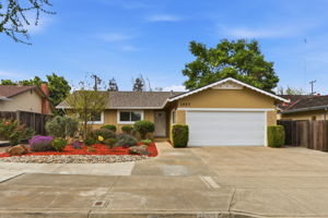 001_F8_1557 Murre Ln