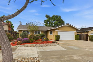 003_F8_1557 Murre Ln