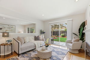 011_F8_1557 Murre Ln