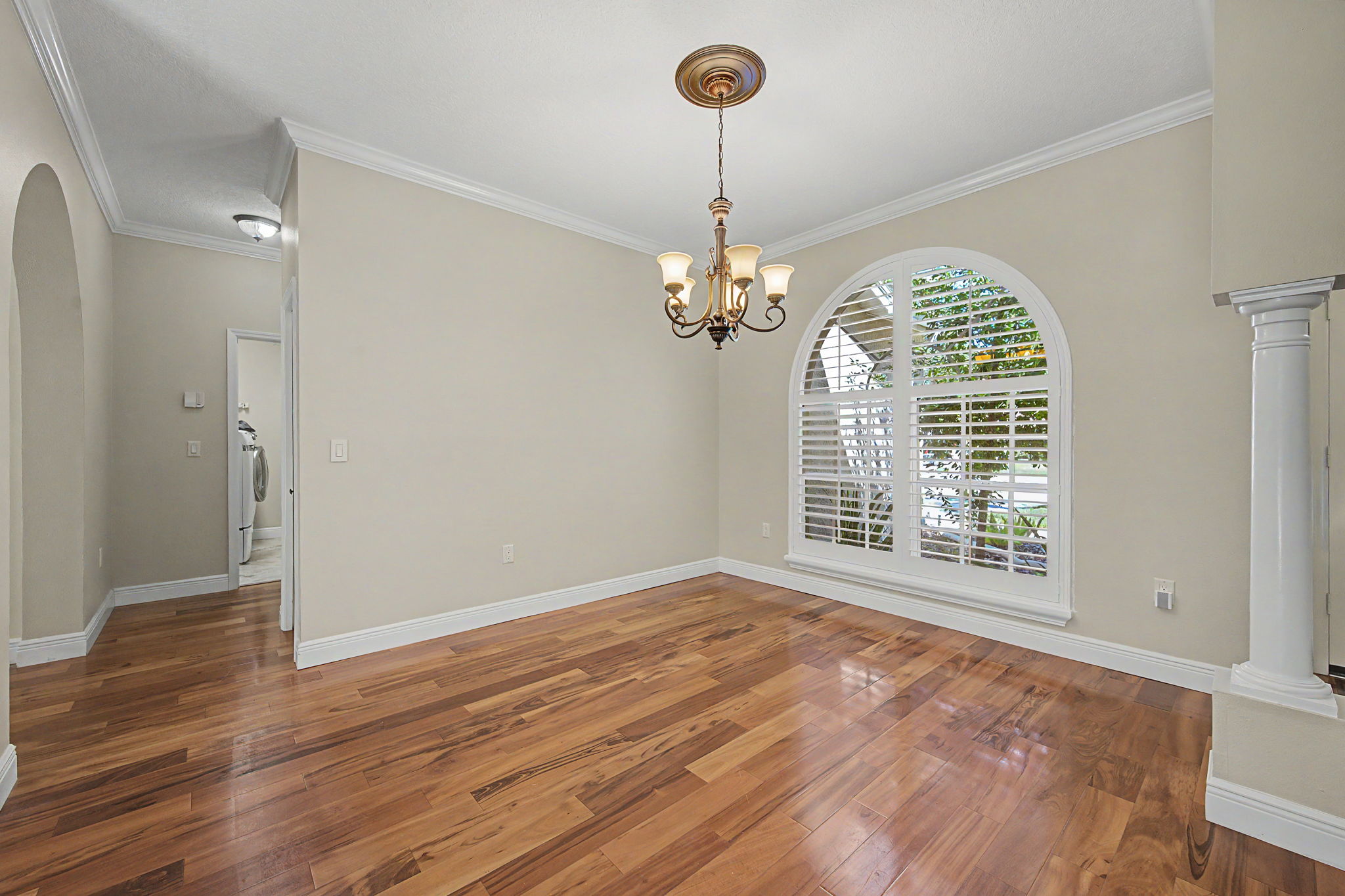 Dining Room3