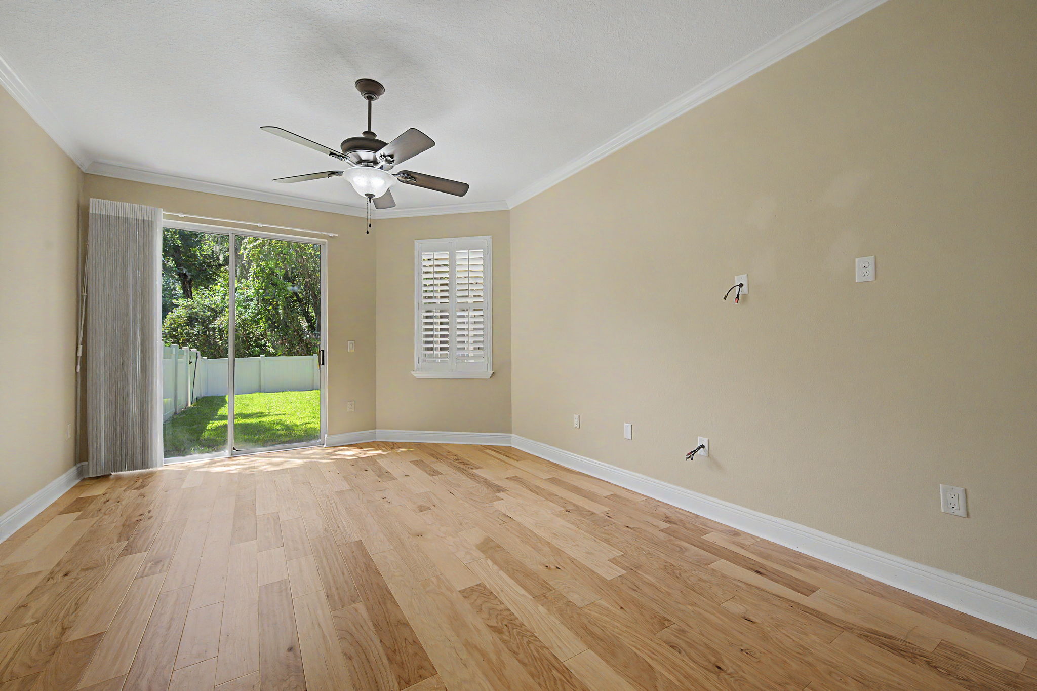 Primary Bedroom1a
