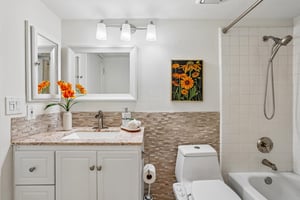 Full Bath1