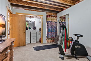  Photo 33
