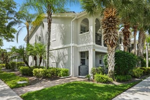 Latitude Dr-S1504-003.jpg