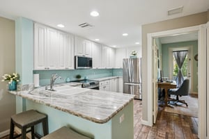 Latitude Dr-S1504-012.jpg