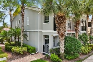 Latitude Dr-S1504-036.jpg