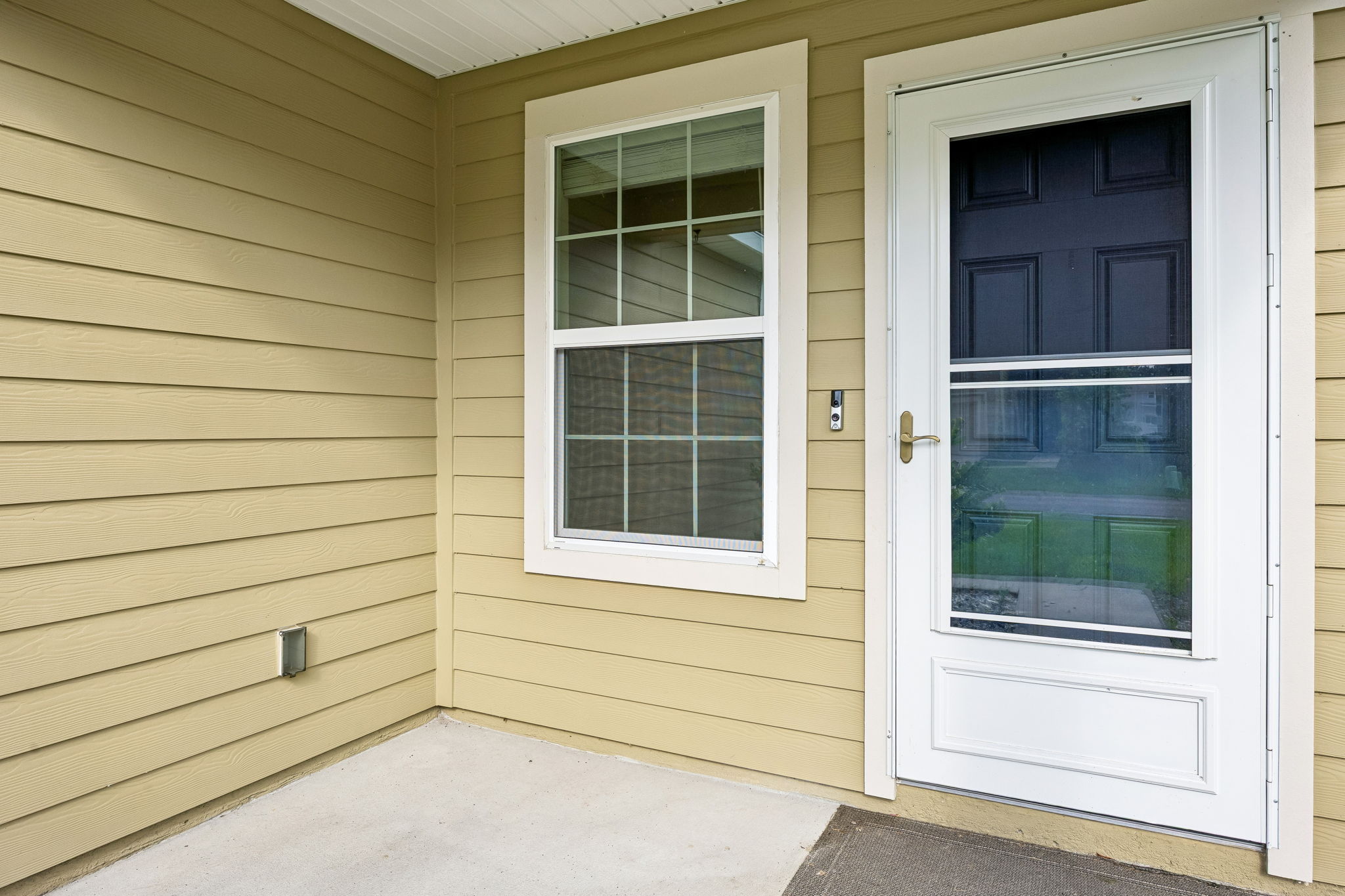 Front Entry Detail