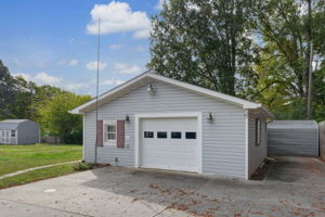 Detached Garage