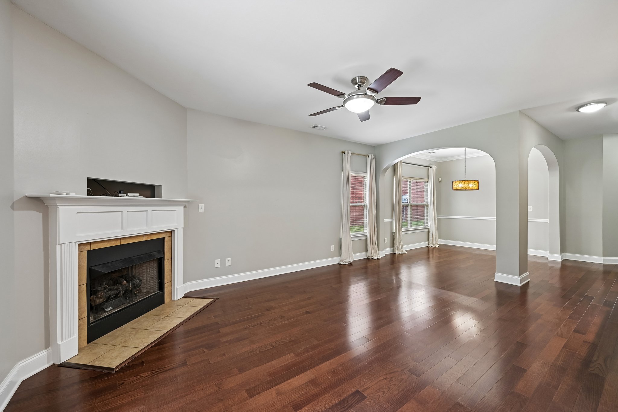 Glen Cross Cir-S2306-007.jpg