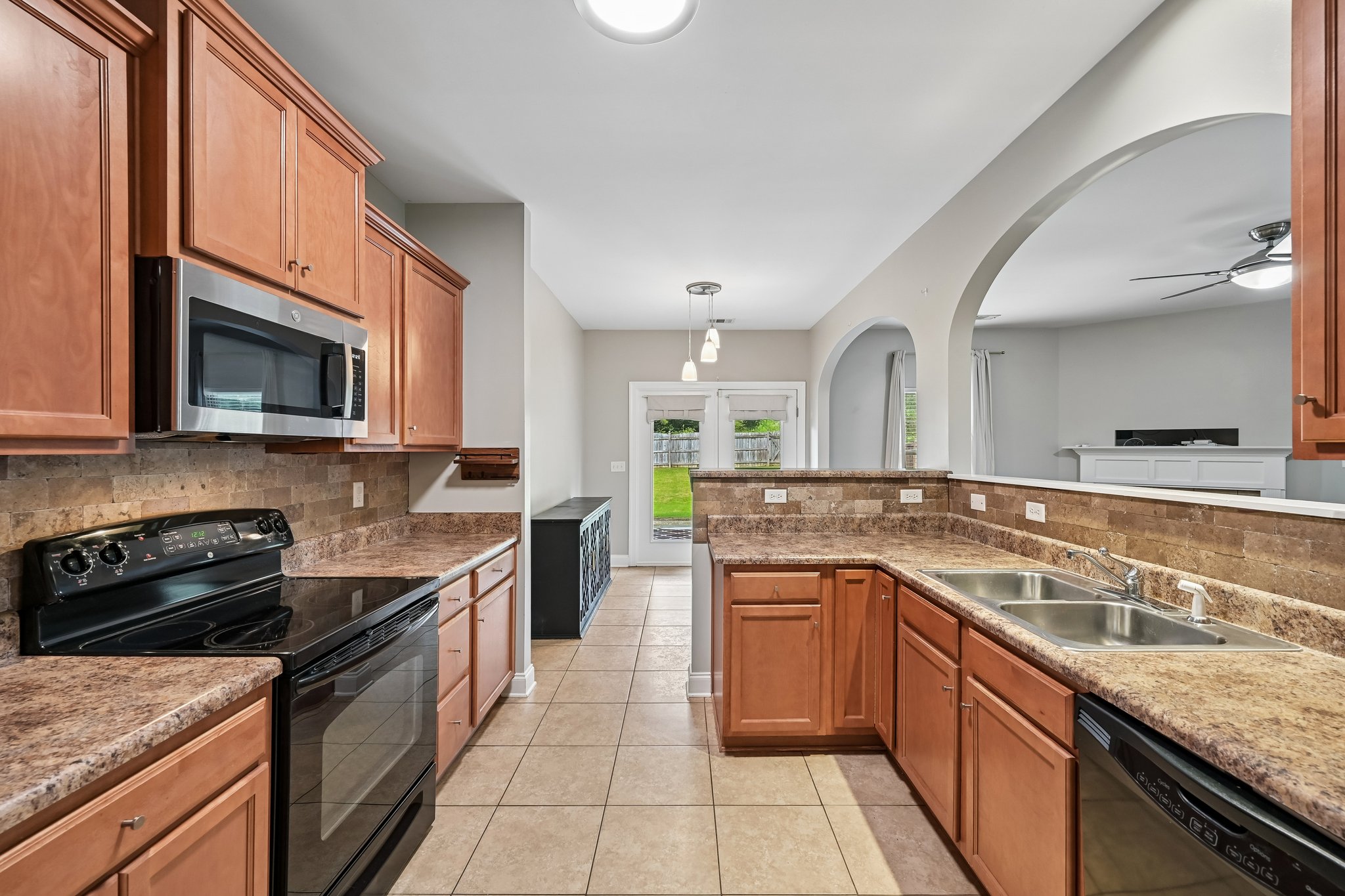 Glen Cross Cir-S2306-011.jpg